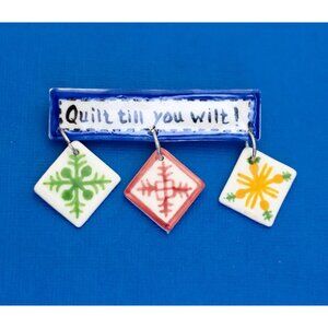 Vintage Ceramic Quilt Till You Wil Diamond Snowflakes Brooch D10